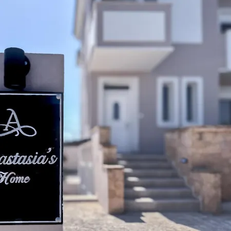 Apartment Anastasia's Luxury Basement *